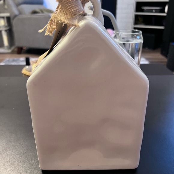 Rae Dunn Bird house “Welcome” BNWT magenta artisan collection - Picture 4 of 6